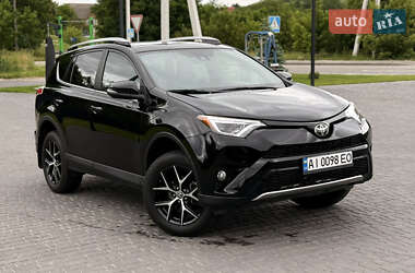 Внедорожник / Кроссовер Toyota RAV4 2018 в Фастове