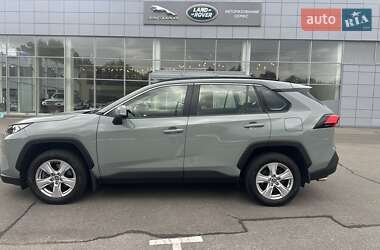 Внедорожник / Кроссовер Toyota RAV4 2019 в Киеве
