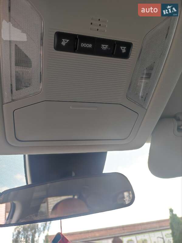 Внедорожник / Кроссовер Toyota RAV4 2021 в Умани