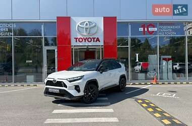 Внедорожник / Кроссовер Toyota RAV4 2024 в Харькове