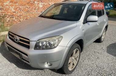 Позашляховик / Кросовер Toyota RAV4 2006 в Львові