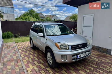 Внедорожник / Кроссовер Toyota RAV4 2003 в Виннице