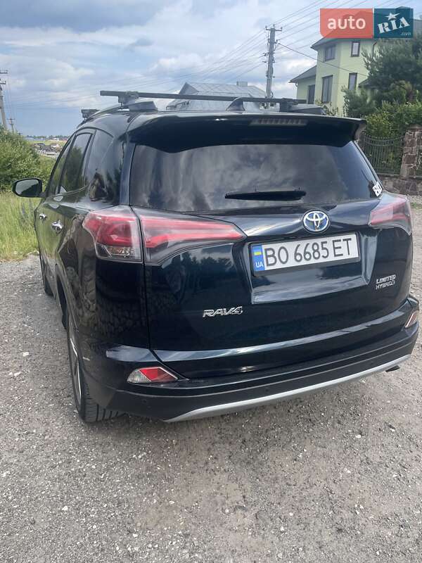 Позашляховик / Кросовер Toyota RAV4 2017 в Тернополі фото 6 Позашляховик / Кросовер Toyota RAV4 2017 в Тернополі