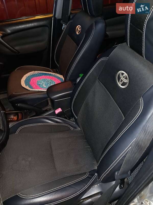 Внедорожник / Кроссовер Toyota RAV4 2004 в Великодолинском фото 2 Внедорожник / Кроссовер Toyota RAV4 2004 в Великодолинском