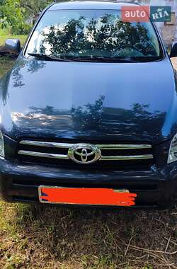Позашляховик / Кросовер Toyota RAV4 2007 в Чернівцях