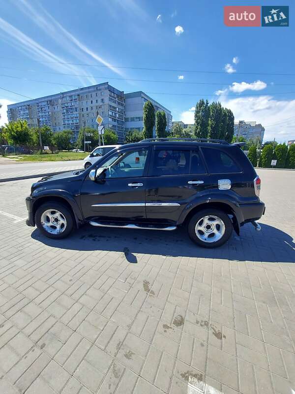 Внедорожник / Кроссовер Toyota RAV4 2001 в Черкассах