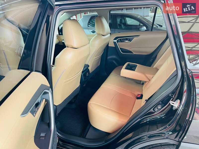Внедорожник / Кроссовер Toyota RAV4 2020 в Харькове фото 24 Внедорожник / Кроссовер Toyota RAV4 2020 в Харькове