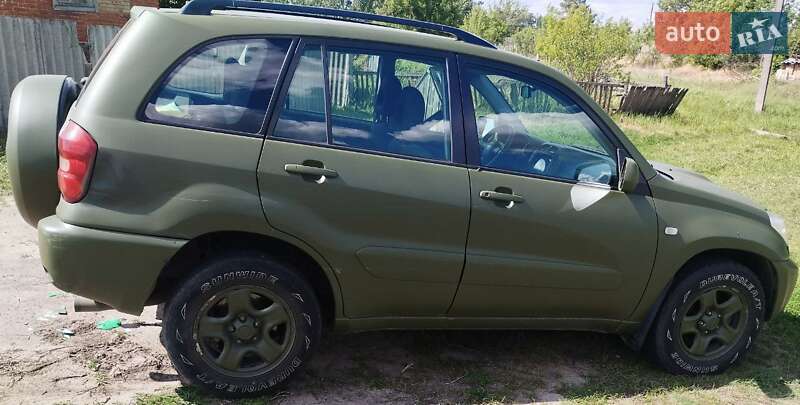 Позашляховик / Кросовер Toyota RAV4 2003 в Ізюмі