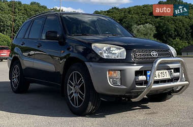 Внедорожник / Кроссовер Toyota RAV4 2002 в Киеве