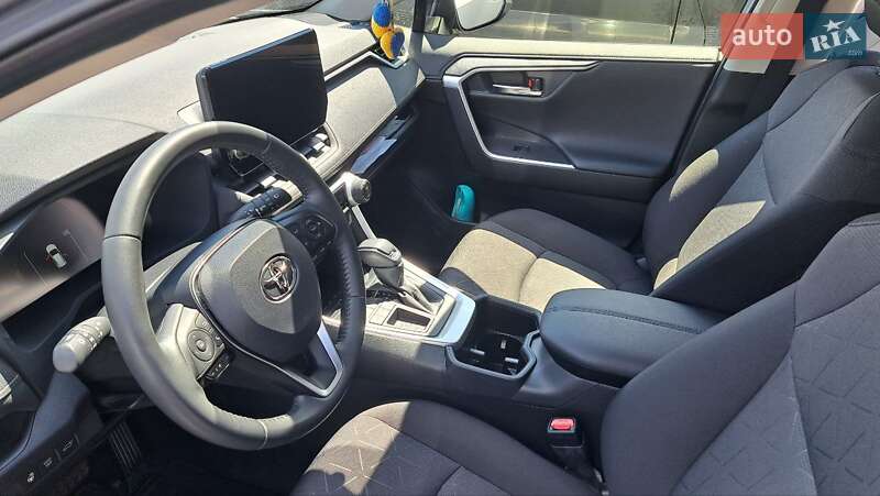 Внедорожник / Кроссовер Toyota RAV4 2023 в Киеве