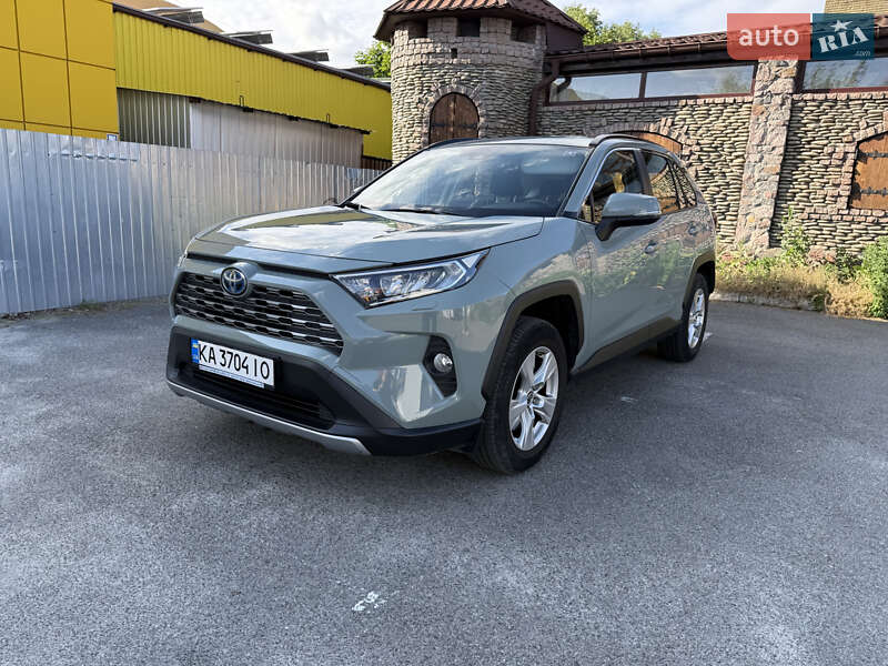Внедорожник / Кроссовер Toyota RAV4 2021 в Борисполе