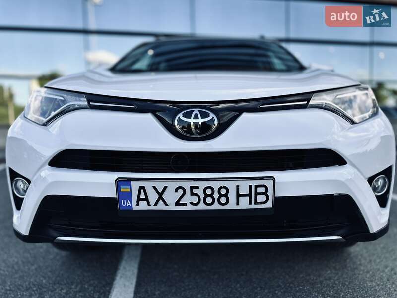 Toyota RAV4 2017