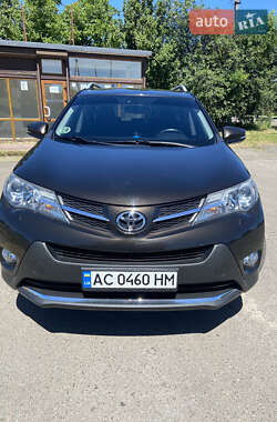 Позашляховик / Кросовер Toyota RAV4 2015 в  Позашляховик / Кросовер Toyota RAV4 2015 в