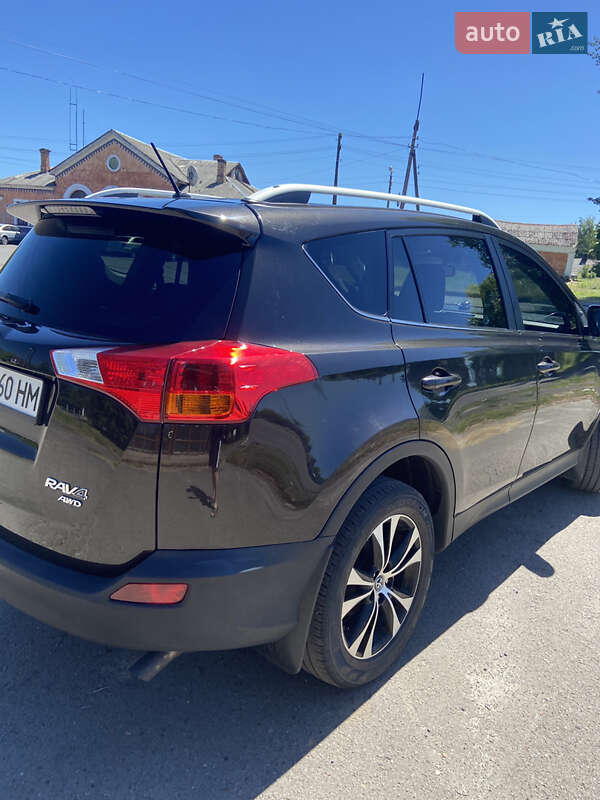 Позашляховик / Кросовер Toyota RAV4 2015 в Любомлі