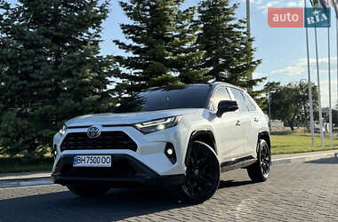 Внедорожник / Кроссовер Toyota RAV4 2023 в Одессе