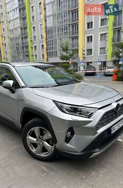 Внедорожник / Кроссовер Toyota RAV4 2019 в Львове