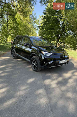 Внедорожник / Кроссовер Toyota RAV4 2018 в Фастове