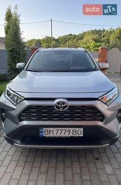 Внедорожник / Кроссовер Toyota RAV4 2019 в Сумах