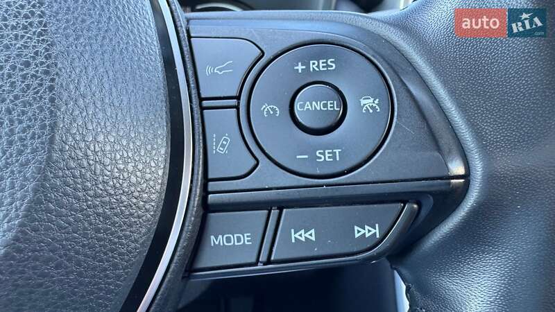 Позашляховик / Кросовер Toyota RAV4 2021 в Івано-Франківську