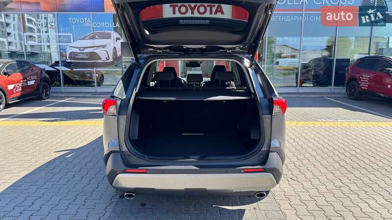Позашляховик / Кросовер Toyota RAV4 2021 в Івано-Франківську