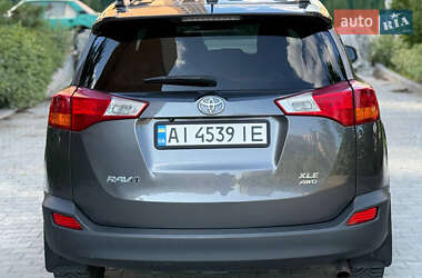 Внедорожник / Кроссовер Toyota RAV4 2014 в 