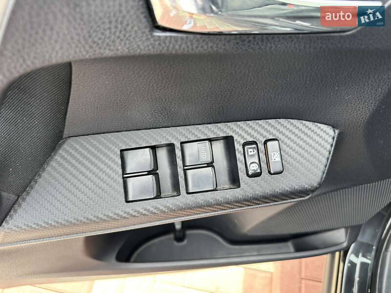 Позашляховик / Кросовер Toyota RAV4 2013 в Білій Церкві