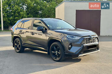 Позашляховик / Кросовер Toyota RAV4 2020 в Харкові