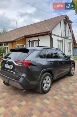 Внедорожник / Кроссовер Toyota RAV4 2021 в 