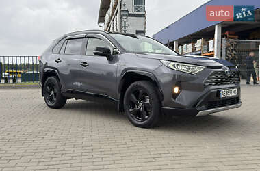 Позашляховик / Кросовер Toyota RAV4 2021 в Луцьку