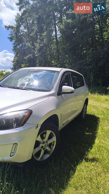 Внедорожник / Кроссовер Toyota RAV4 2012 в Львове