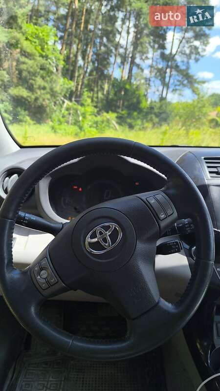 Внедорожник / Кроссовер Toyota RAV4 2012 в Львове