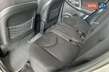 Позашляховик / Кросовер Toyota RAV4 2007 в 