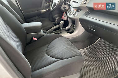 Позашляховик / Кросовер Toyota RAV4 2007 в 