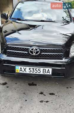 Внедорожник / Кроссовер Toyota RAV4 2006 в Харькове
