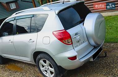 Позашляховик / Кросовер Toyota RAV4 2009 в 