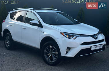 Внедорожник / Кроссовер Toyota RAV4 2016 в 