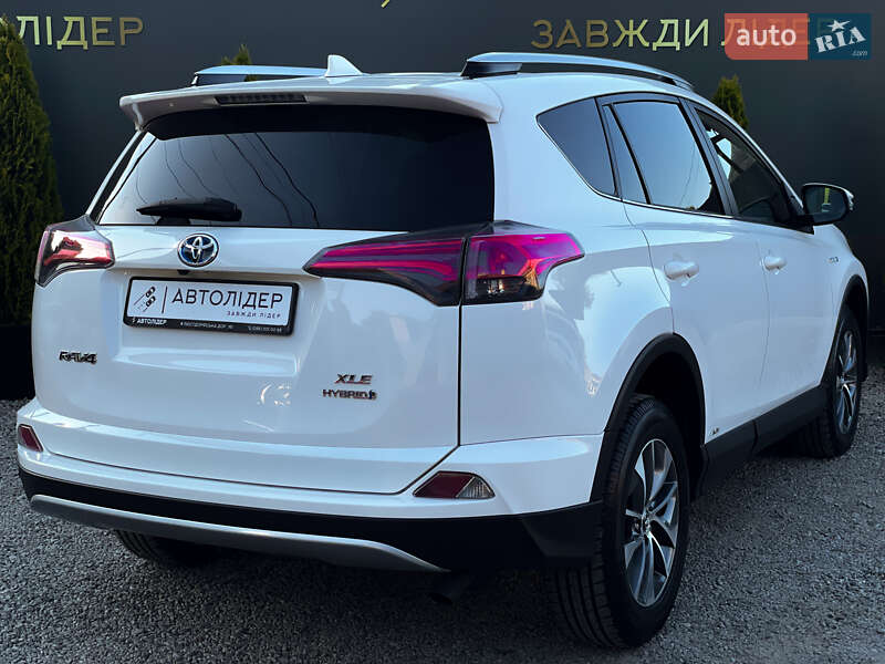 Внедорожник / Кроссовер Toyota RAV4 2016 в Одессе