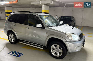 Внедорожник / Кроссовер Toyota RAV4 2004 в Львове