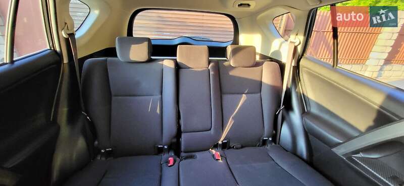 Внедорожник / Кроссовер Toyota RAV4 2014 в Золочеве