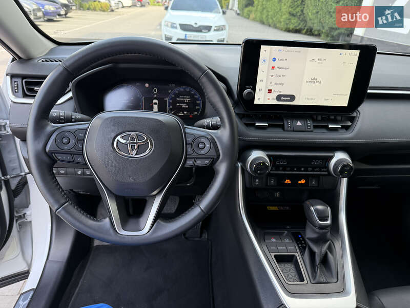 Позашляховик / Кросовер Toyota RAV4 2023 в Києві