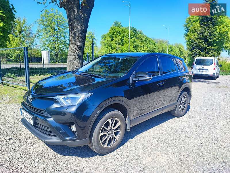 Toyota RAV4 2016