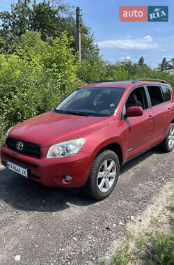 Позашляховик / Кросовер Toyota RAV4 2008 в Києві
