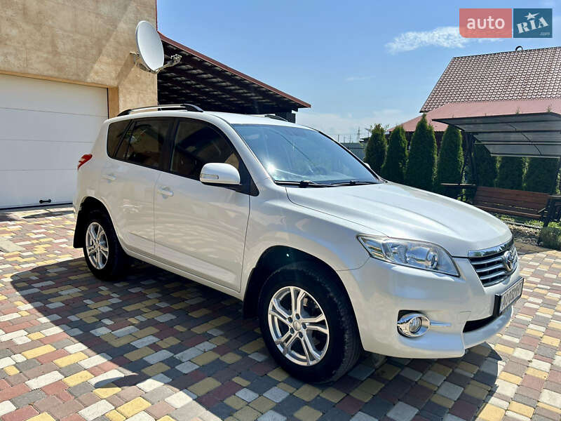 Toyota RAV4 2010
