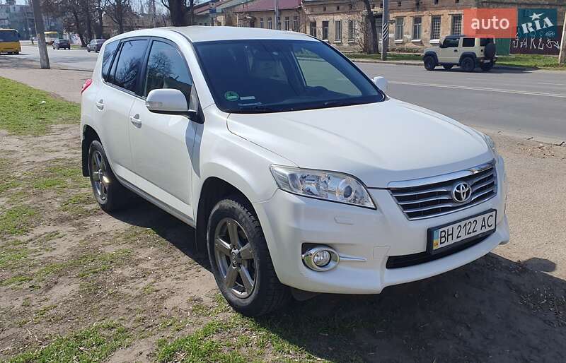 Внедорожник / Кроссовер Toyota RAV4 2012 в Одессе