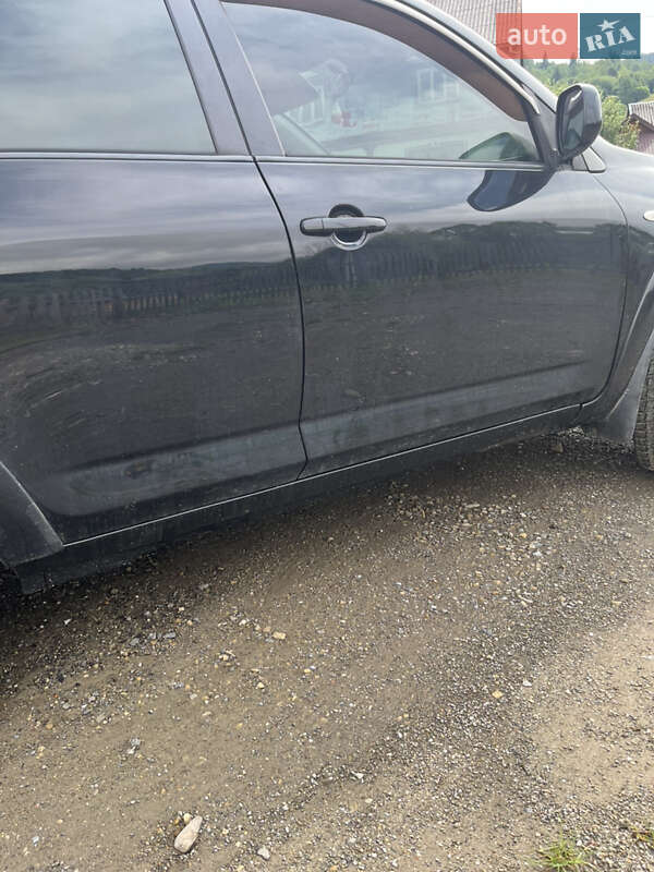 Позашляховик / Кросовер Toyota RAV4 2006 в Рахові