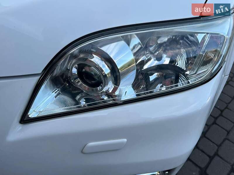 Внедорожник / Кроссовер Toyota RAV4 2011 в Коломые