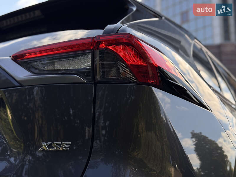 Внедорожник / Кроссовер Toyota RAV4 2022 в Одессе
