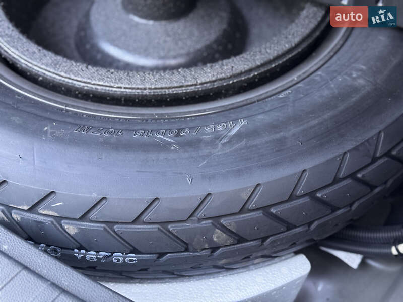 Внедорожник / Кроссовер Toyota RAV4 2022 в Одессе