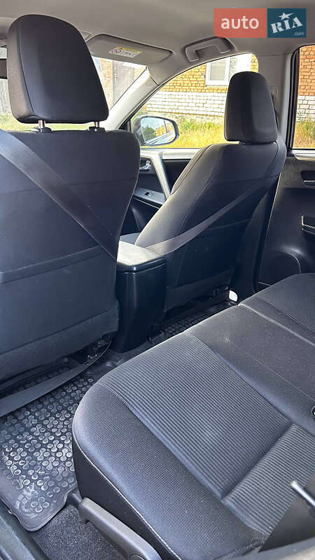 Внедорожник / Кроссовер Toyota RAV4 2013 в Гайвороне
