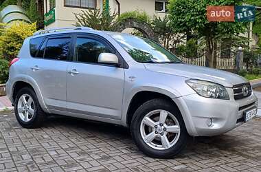 Внедорожник / Кроссовер Toyota RAV4 2006 в 